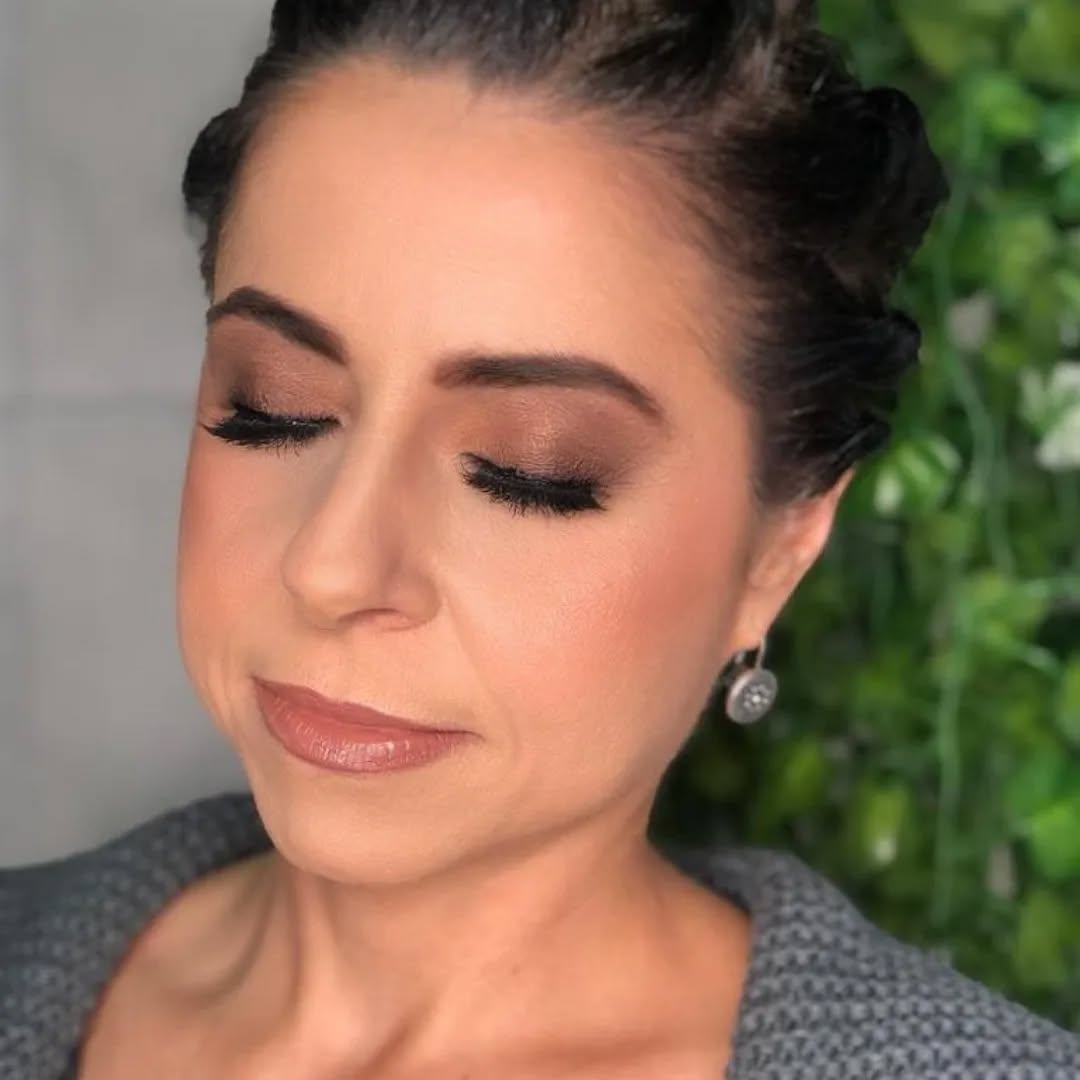 Maquiagem Profissional no Ipiranga – Beleza no Spazzo Liz’s Maquiagem Profissional no Ipiranga – Beleza no Spazzo Liz’s